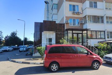 Фото №2: Торговое помещение 77 м² - Краснодар, мкр. Московский, ул. имени Николая Семеновича Котлярова, 21