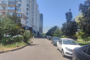 Фото №2: Торговое помещение 84 м² - Краснодар, мкр. Московский, ул. имени Николая Семеновича Котлярова, 21
