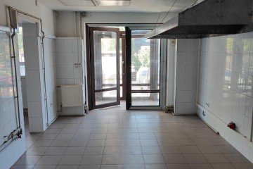 Фото №3: Торговое помещение 77 м² - Краснодар, мкр. Московский, ул. имени Николая Семеновича Котлярова, 21