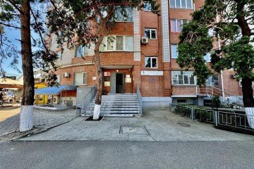 Фото №3: Офисное помещение 152 м² - Краснодар, мкр. Черёмушки, ул. Ставропольская, 223