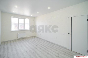 Фото №1: 1-комнатная квартира 38 м² - Краснодар, мкр. Музыкальный, ул. имени Сергея Есенина, 127/2