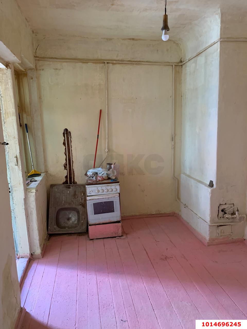 Фото №5: 3-комнатная квартира 39 м² - Краснодар, Центральный внутригородской округ, мкр. Центральный, ул. имени Максима Горького, 130