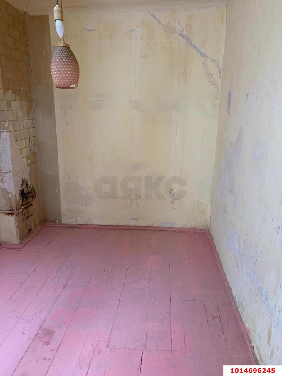 Фото №4: 3-комнатная квартира 39 м² - Краснодар, Центральный внутригородской округ, мкр. Центральный, ул. имени Максима Горького, 130