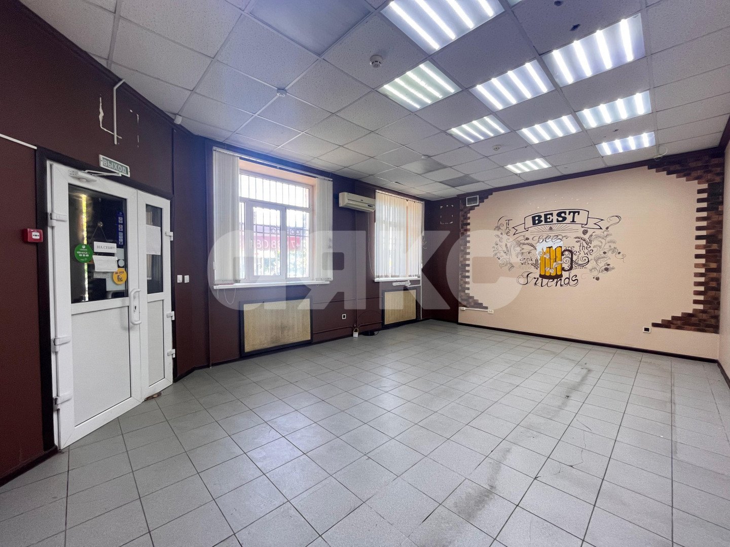 Фото №4: Коммерция 54 м² - Майкоп, Центр, ул. Пионерская