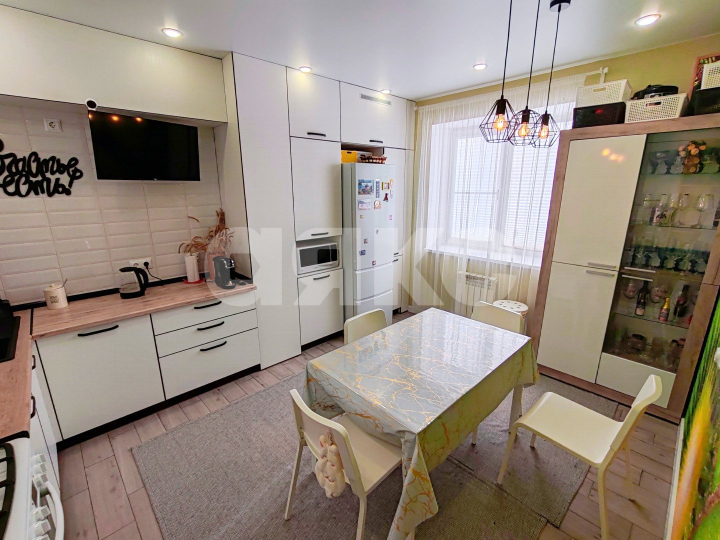 Фото №2: 3-комнатная квартира 84 м² - Темрюк, ул. Дальняя, 30