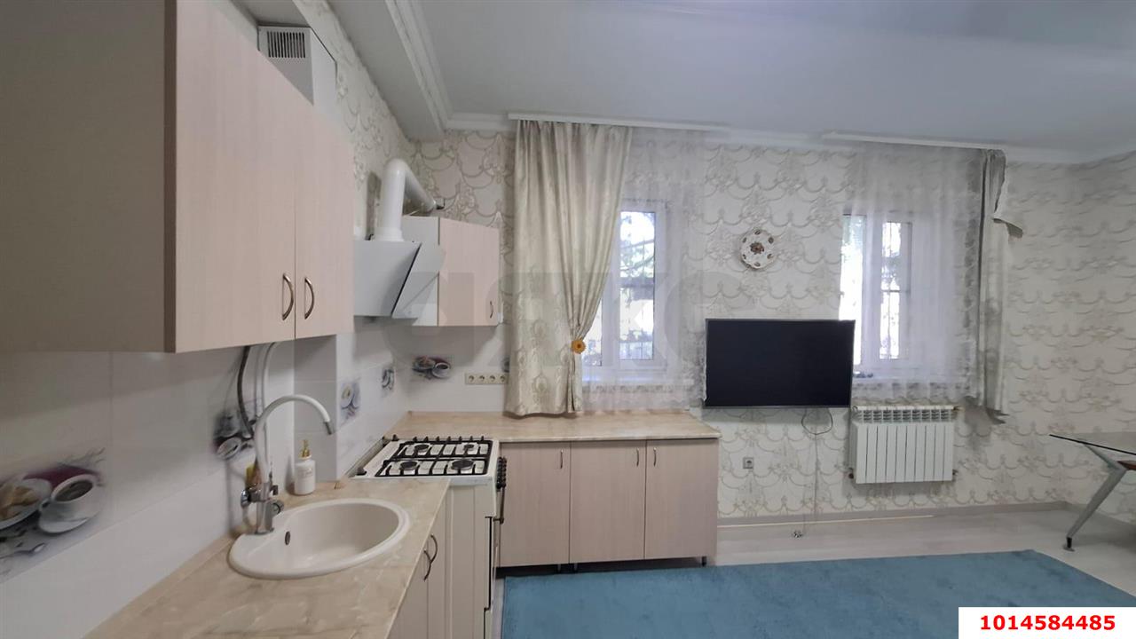 Фото №1: 2-комнатная квартира 45 м² - Краснодар, Центральный, ул. Захарова, 51