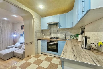 Фото №1: 3-комнатная квартира 56 м² - Краснодар, мкр. Комсомольский, ул. Уральская, 172