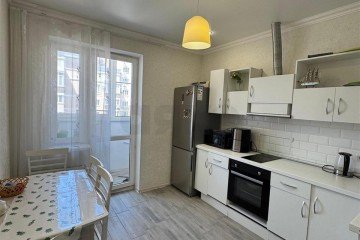 Фото №1: 1-комнатная квартира 38 м² - Краснодар, мкр. ЖК Красная Площадь, ул. Конгрессная, 17