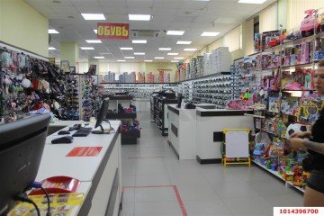 Фото №1: Торговое помещение 531 м² - Краснодар, мкр. Комсомольский, ул. Уральская, 152