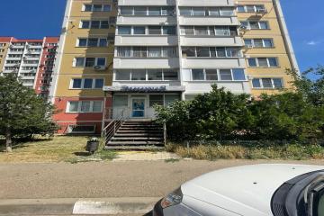 Фото №1: Коммерция 42 м² - Краснодар, мкр. жилой комплекс Дом у реки, ул. Кружевная, 6