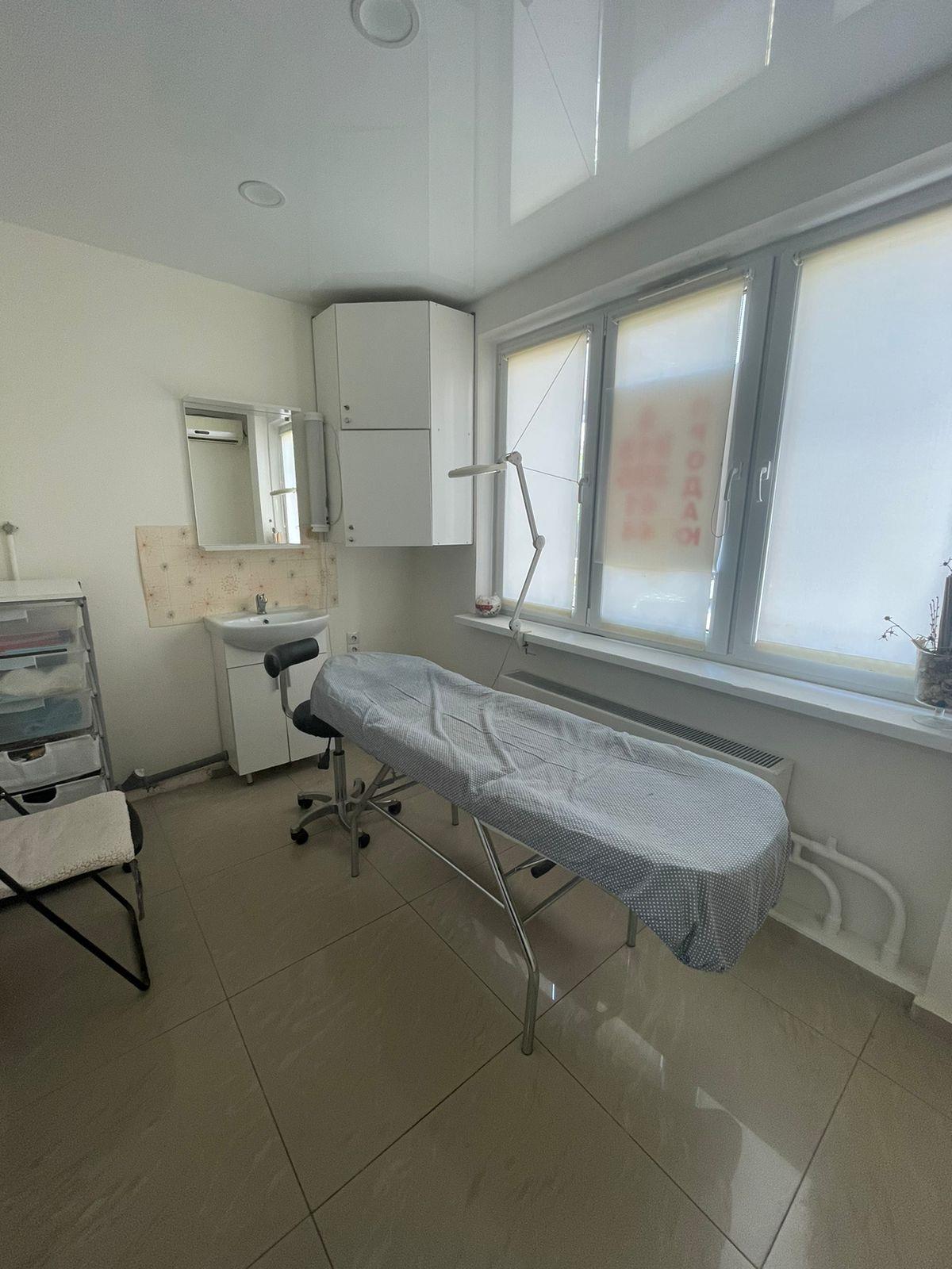 Фото №10: Коммерция 42 м² - Краснодар, Карасунский внутригородской округ, Почтовый, мкр. жилой комплекс Дом у реки, ул. Кружевная, 6