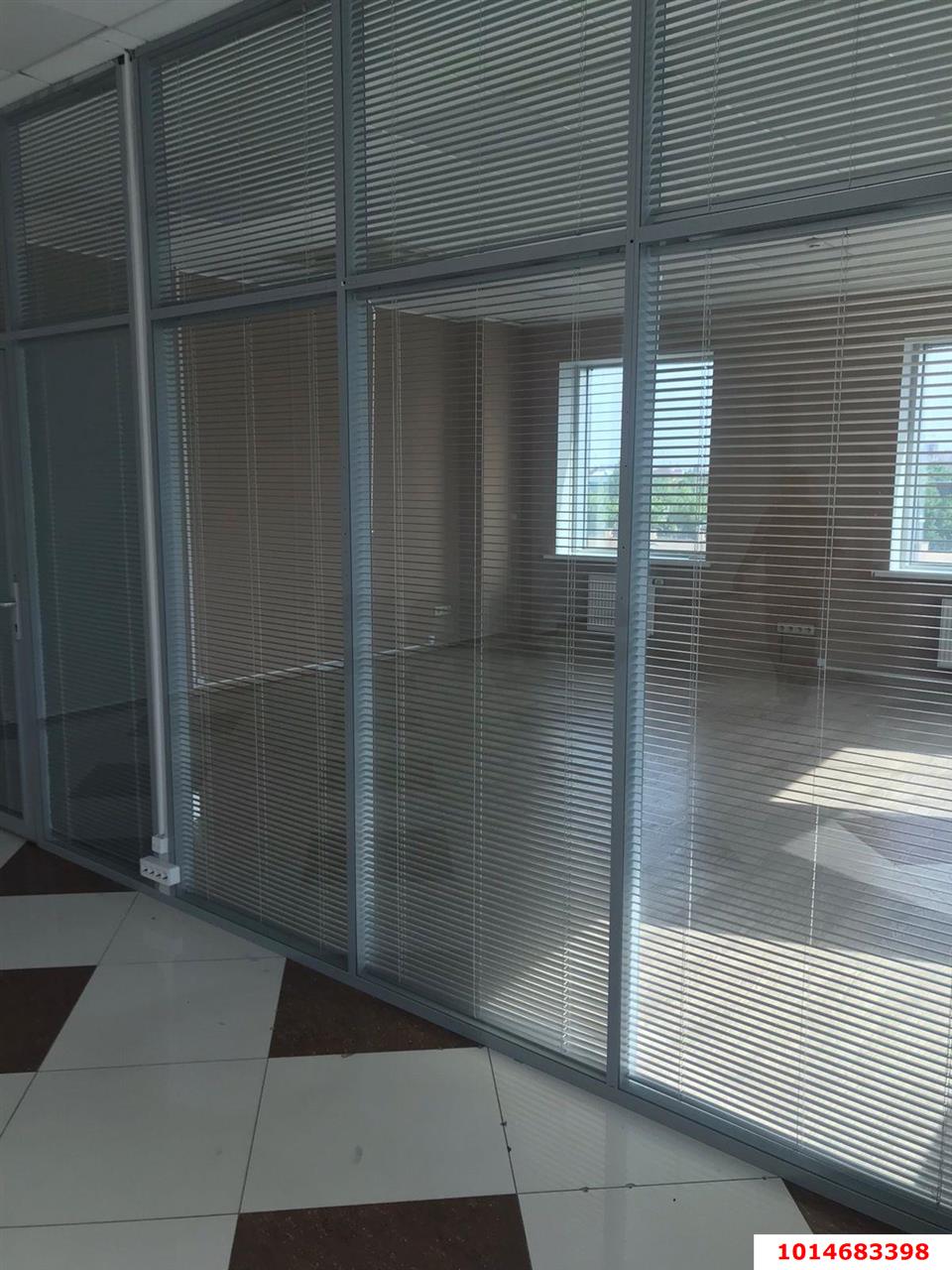 Фото №3: Торговое помещение 300 м² - Краснодар, 9-й километр, ул. имени Дзержинского, 80/1