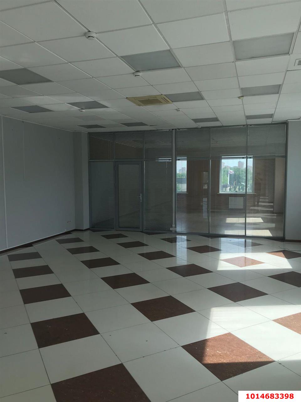 Фото №4: Коммерция 300 м² - Краснодар, Прикубанский внутригородской округ, мкр. 9-й километр, ул. имени Дзержинского, 80/1