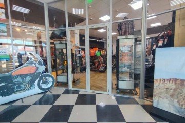Фото №2: Торговое помещение 300 м² - Краснодар, мкр. 9-й километр, ул. имени Дзержинского, 80/1