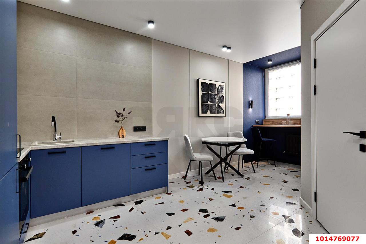 Фото №1: 1-комнатная квартира 39 м² - Краснодар, ЖК Все Свои Вип, ул. Колхозная, 5/1