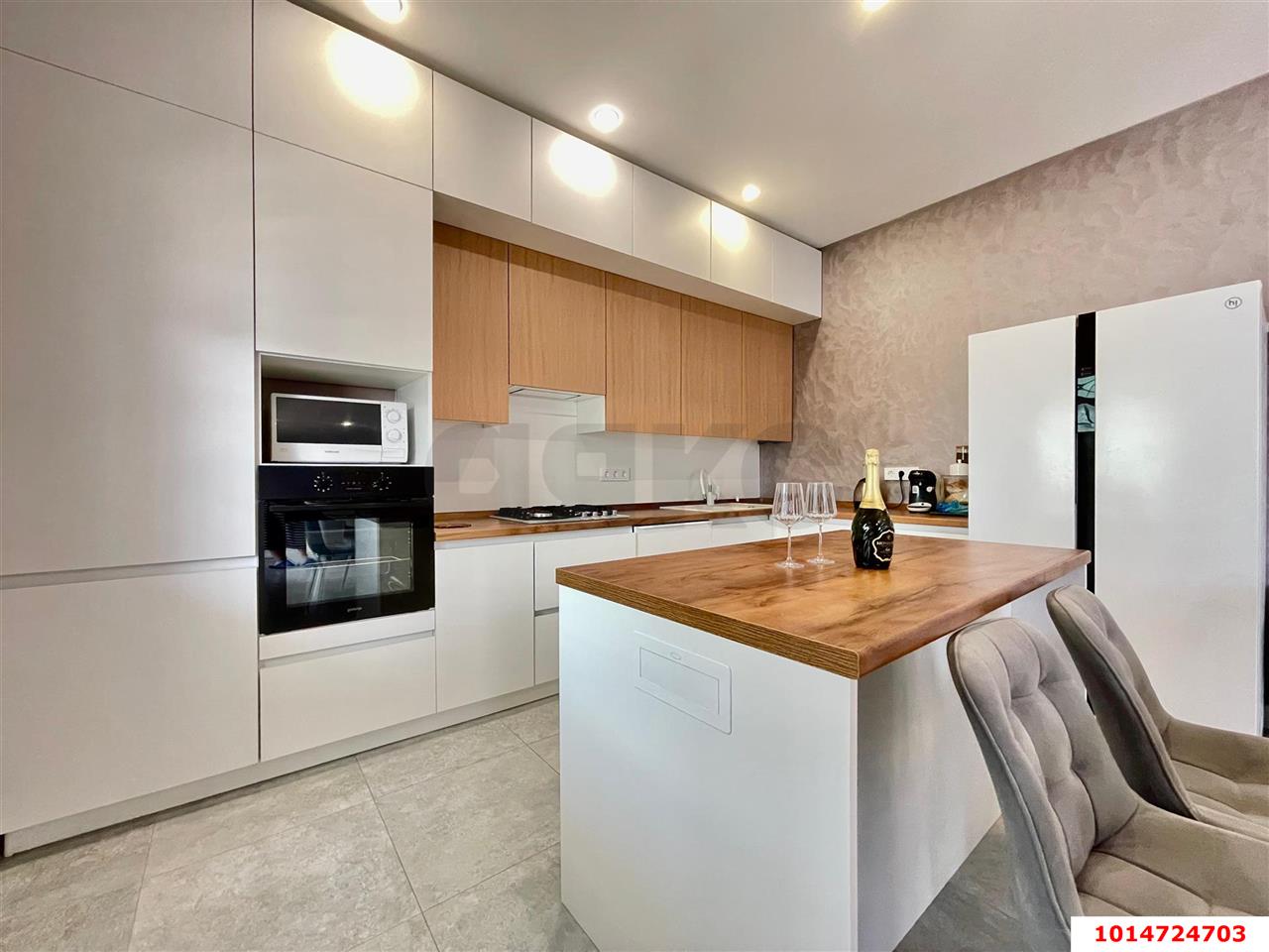 Фото №1: Дом 242 м² + 6.17 сот. - Краснодар, Прикубанский внутригородской округ, мкр. Новый, пр-д 2-й Пригородный, 9