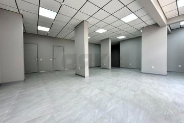 Фото №1: Торговое помещение 69 м² - Краснодар, мкр. Светлоград, ул. Красных Партизан, 1/4к3