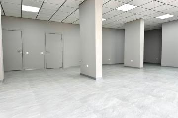 Фото №2: Коммерция 68 м² - Краснодар, мкр. Светлоград, ул. Красных Партизан, 1/4к3