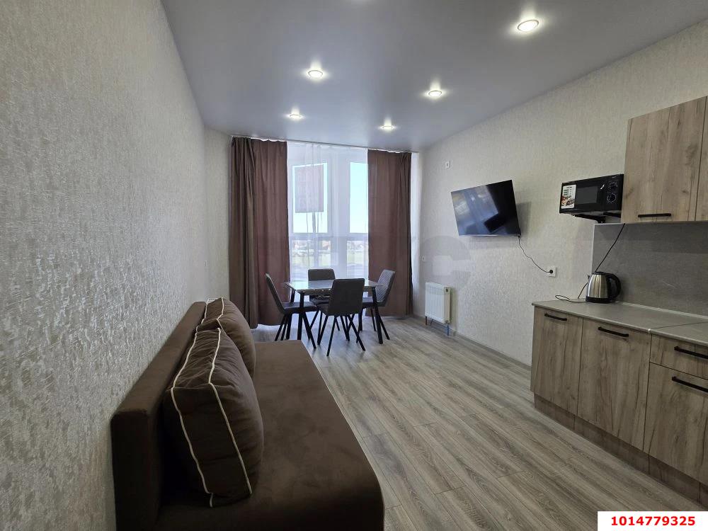 Фото №1: 2-комнатная квартира 60 м² - Краснодар, 2-я Площадка, ул. Ветеранов, 85к5