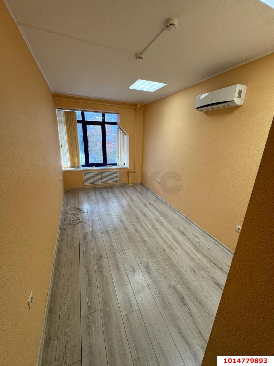 Фото №7: Офисное помещение 136 м² - Краснодар, Кожзавод, ул. Кропоткина, 50