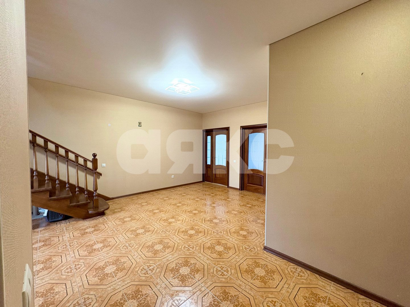 Фото №7: Коттедж 235 м² + 14 сот. - Саконы, ул. Кооперативная, 20