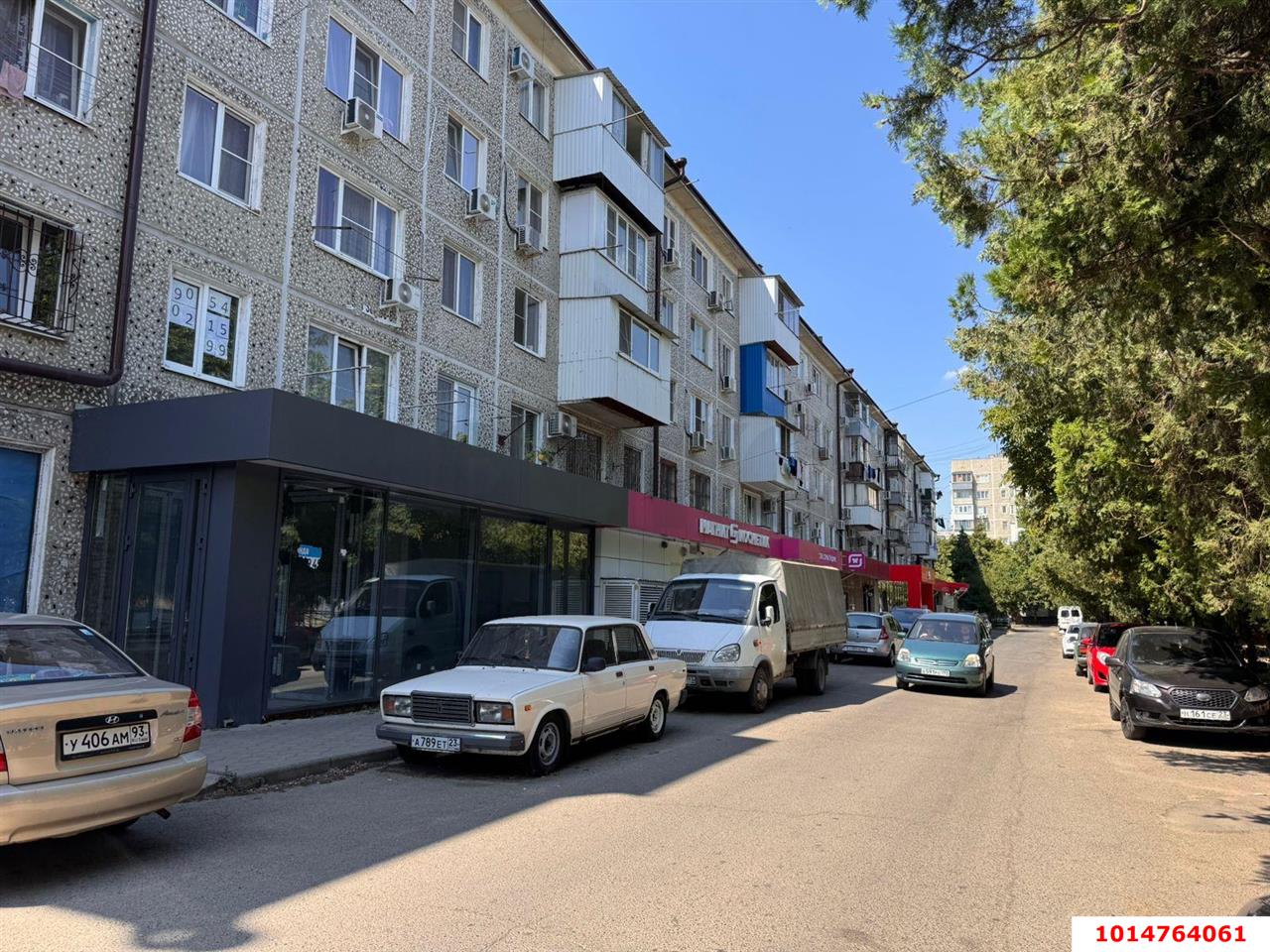 Фото №4: Торговое помещение 430 м² - Краснодар, Гидростроителей, ул. имени Дмитрия Благоева, 2