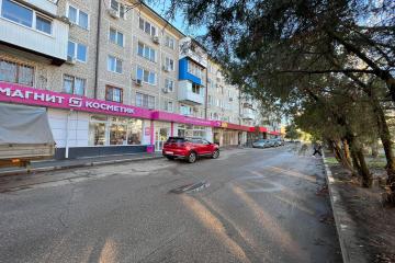 Фото №3: Коммерция 430 м² - Краснодар, мкр. Гидростроителей, ул. имени Дмитрия Благоева, 28