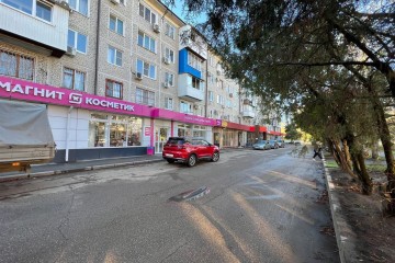 Фото №3: Торговое помещение 430 м² - Краснодар, мкр. Гидростроителей, ул. имени Дмитрия Благоева, 28