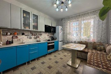 Фото №1: 2-комнатная квартира 63 м² - Краснодар, мкр. Гидростроителей, ул. Автолюбителей, 52/2