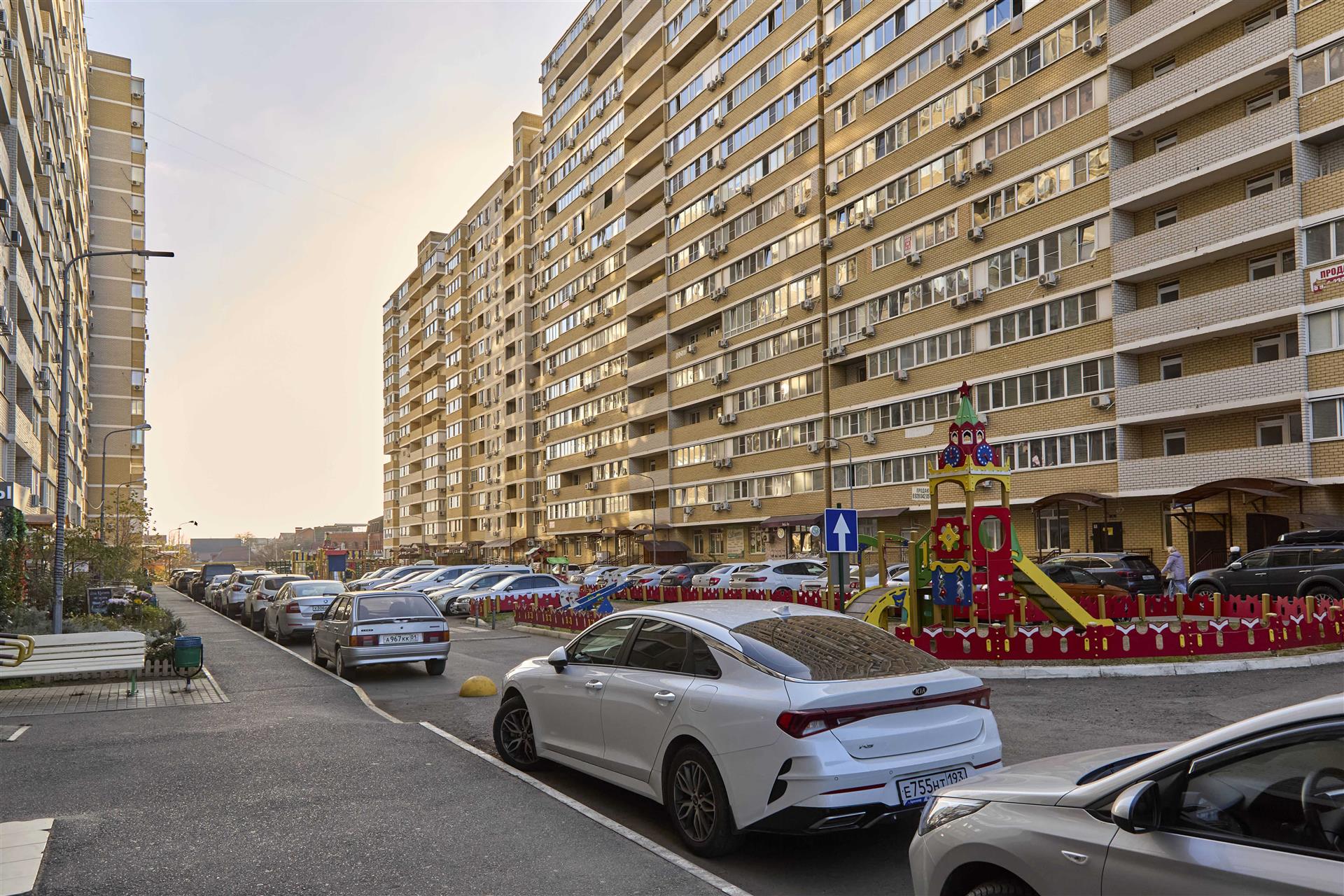 Фото №13: 2-комнатная квартира 70 м² - Краснодар, Прикубанский внутригородской округ, 2-я Площадка, мкр. жилой комплекс Кремлёвские Ворота, ул. Кореновская, 2к1