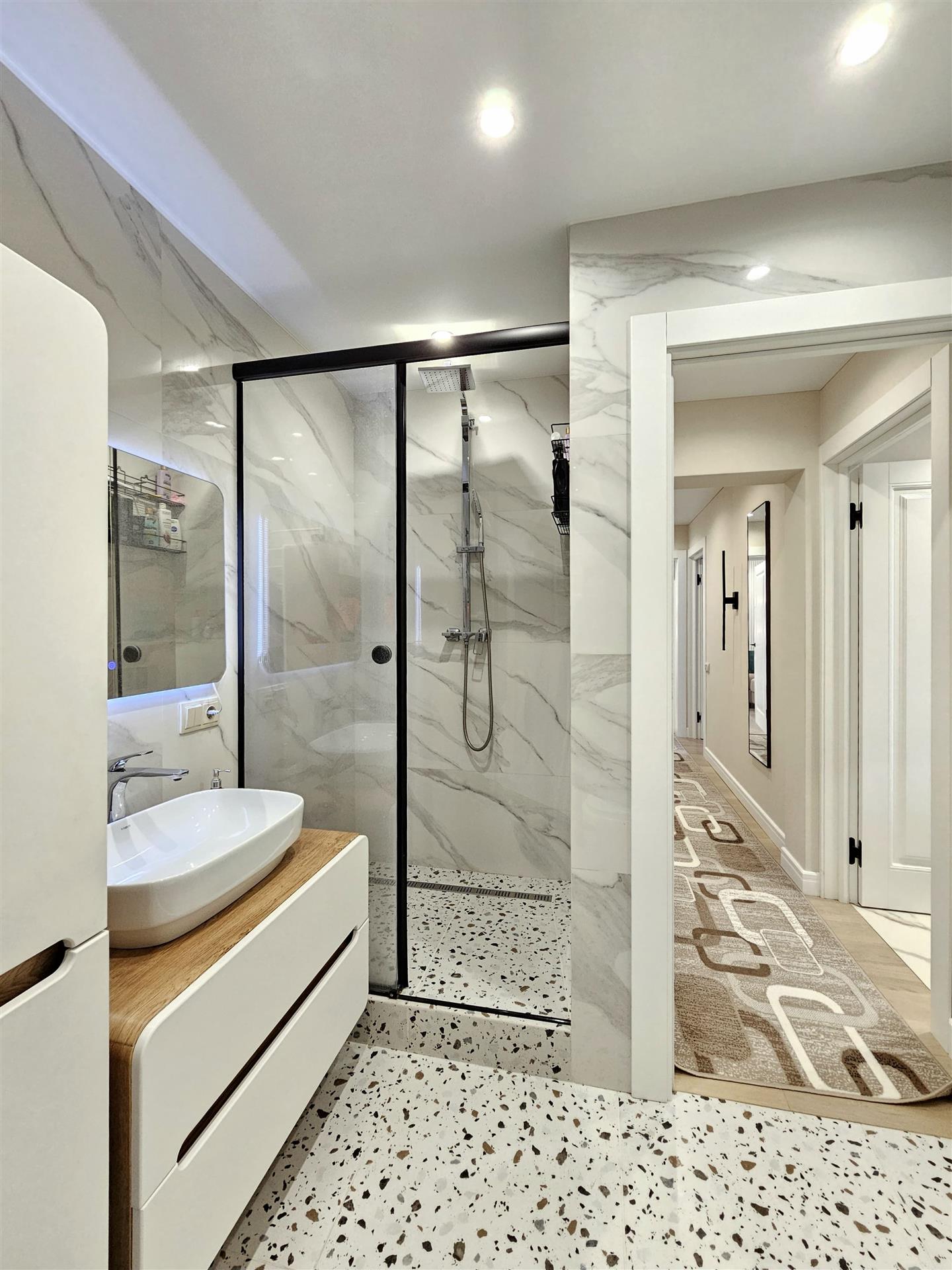 Фото №11: 2-комнатная квартира 70 м² - Краснодар, Карасунский внутригородской округ, мкр. Почтовый, ул. имени Валерия Гассия, 26