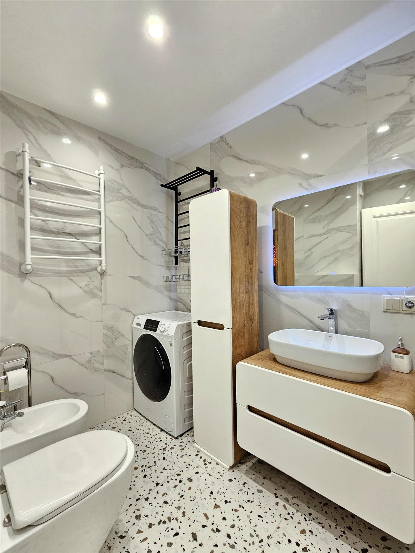 Фото №12: 2-комнатная квартира 70 м² - Краснодар, Карасунский внутригородской округ, мкр. Почтовый, ул. имени Валерия Гассия, 26