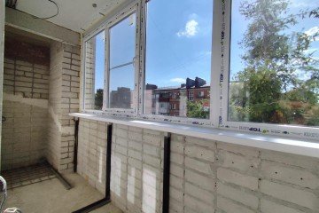 Фото №4: 3-комнатная квартира 60 м² - Краснодар, мкр. Западный внутригородской округ, ул. Урицкого, 6