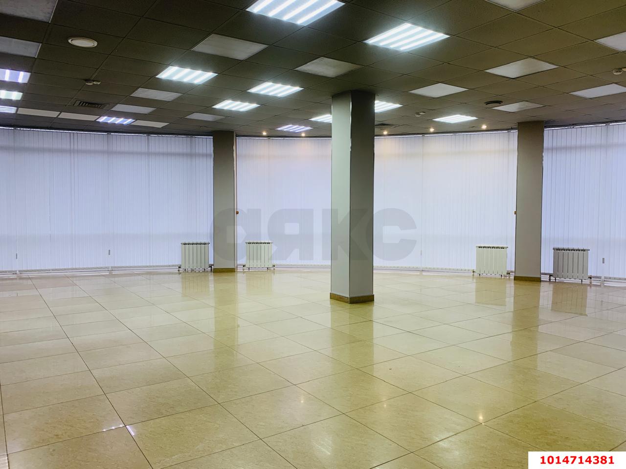 Фото №3: Торговое помещение 217 м² - Краснодар, Центральный внутригородской округ, ул. имени П.М. Гаврилова, 117