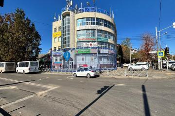 Фото №1: Коммерция 216 м² - Краснодар, мкр. Центральный внутригородской округ, ул. имени П.М. Гаврилова, 117
