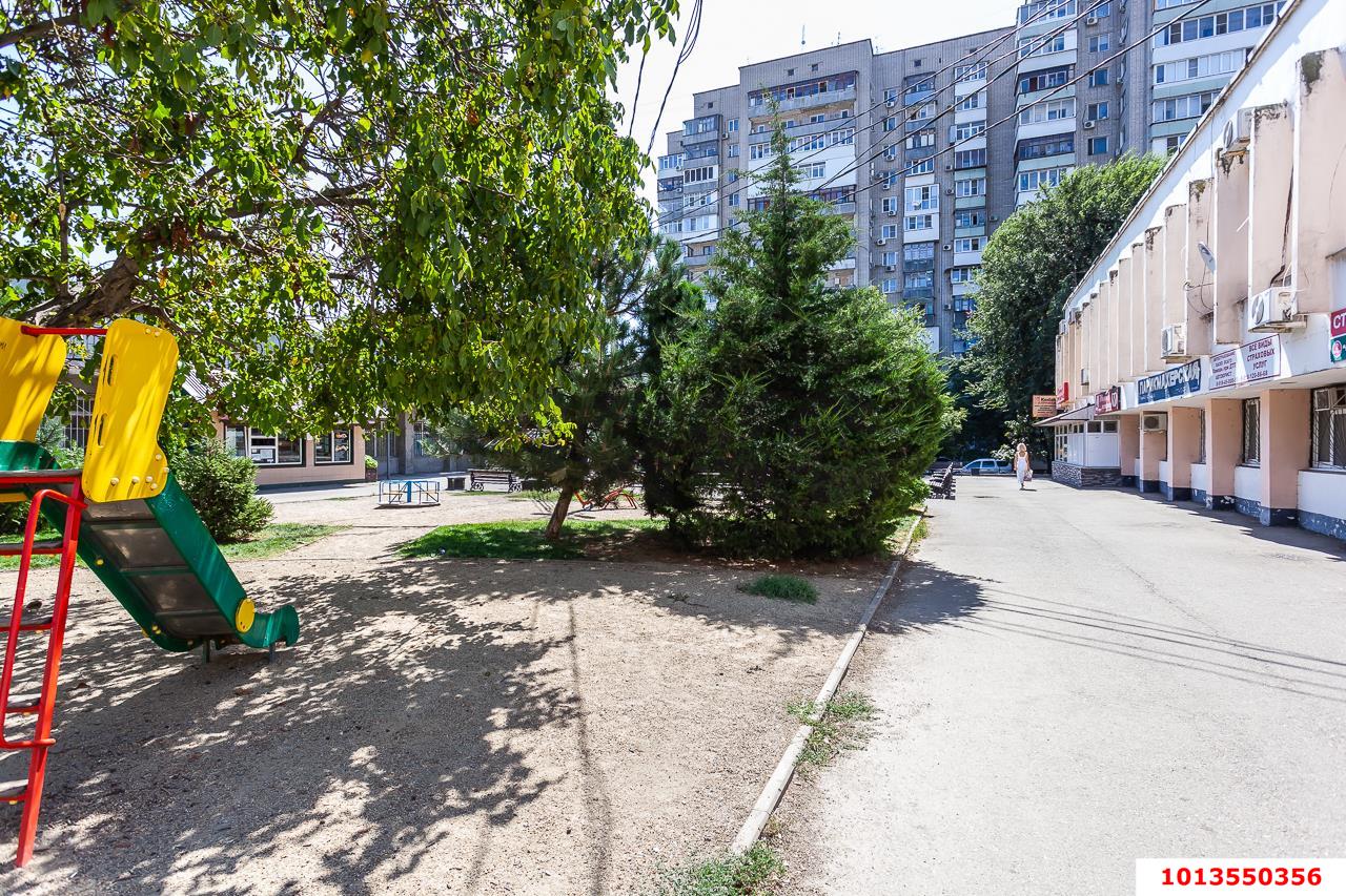 Фото №12: Торговое помещение 40 м² - Краснодар, Комсомольский, ул. Уральская, 156