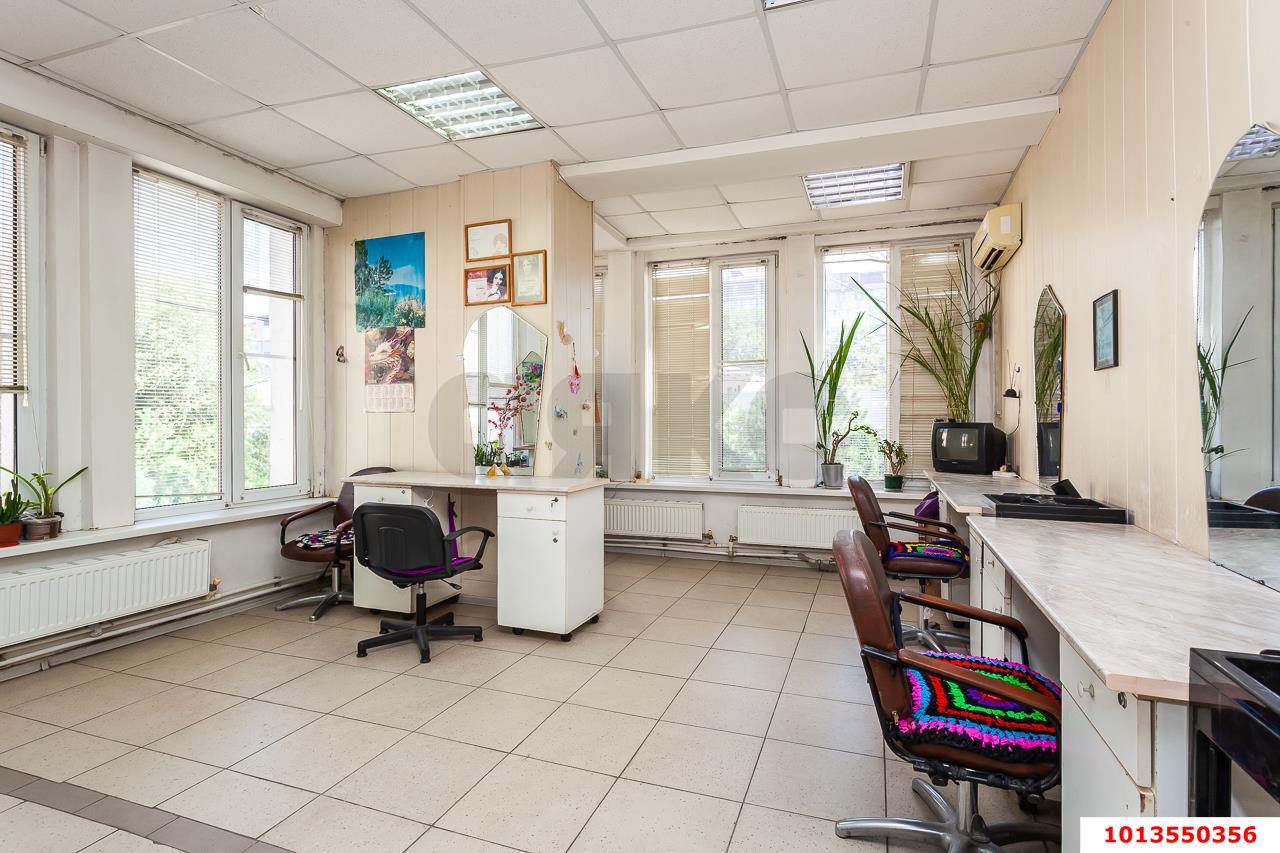 Фото №7: Торговое помещение 40 м² - Краснодар, Комсомольский, ул. Уральская, 156
