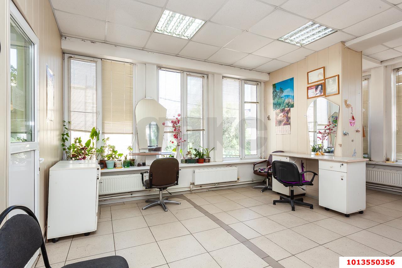 Фото №6: Торговое помещение 40 м² - Краснодар, Комсомольский, ул. Уральская, 156