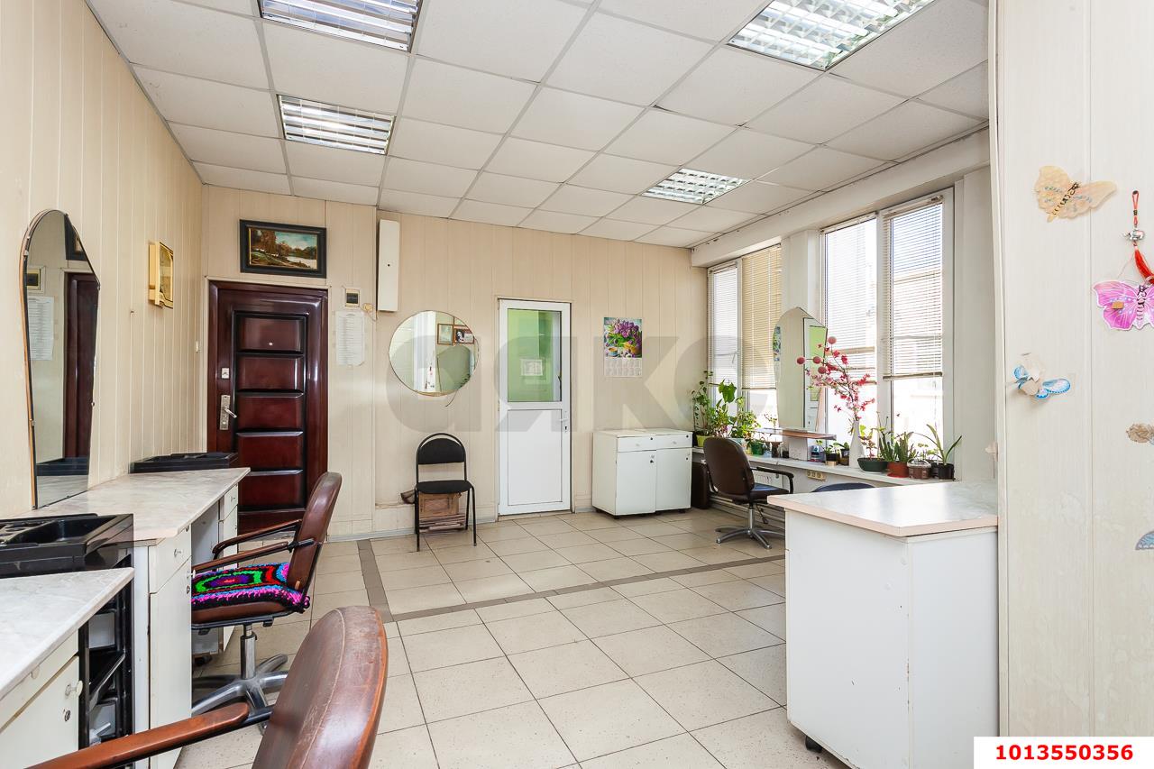 Фото №8: Торговое помещение 40 м² - Краснодар, Комсомольский, ул. Уральская, 156