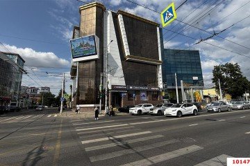 Фото №1: Торговое помещение 256 м² - Краснодар, мкр. Покровка, ул. Северная, 393