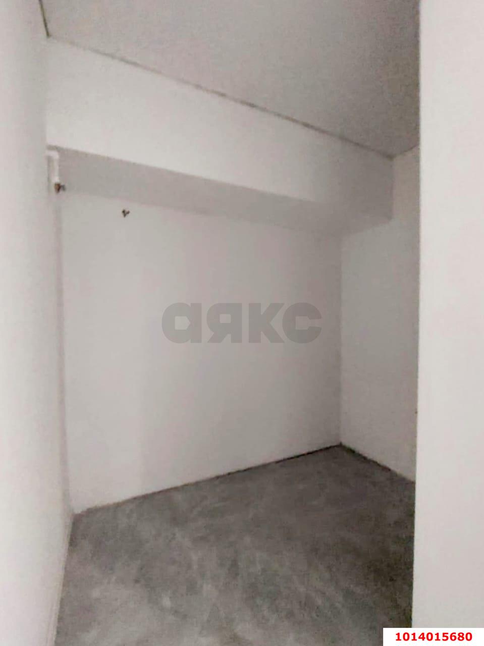 Фото №8: Торговое помещение 38 м² - Краснодар, Восточно-Кругликовский, ул. Героя А.А. Аверкиева, 30