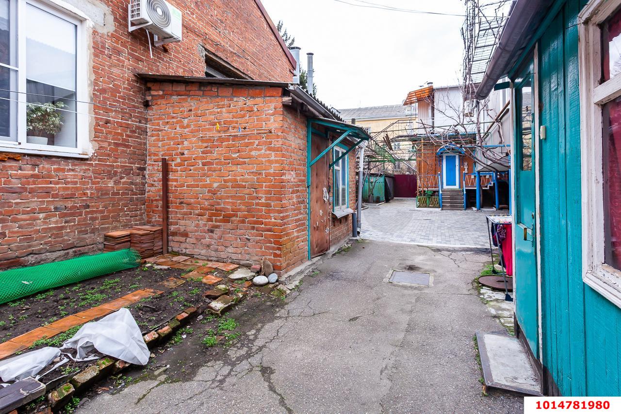 Фото №3: Часть дома 41 м² + 1 сот. - Краснодар, Центральный, ул. Кирова, 17