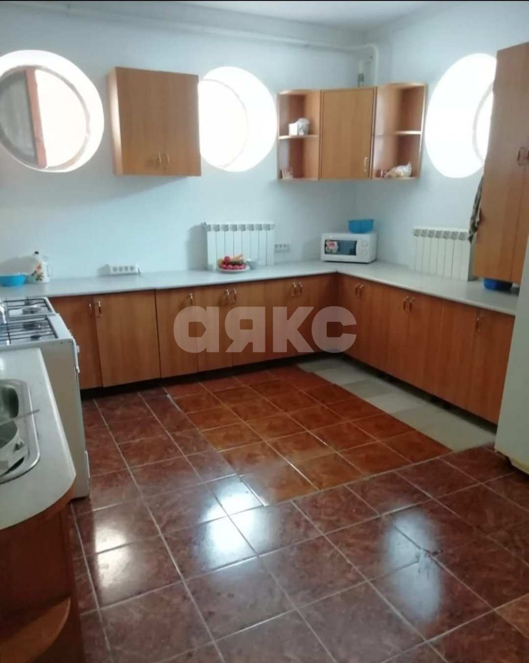 Фото №6: Коммерция 700 м² - Витязево, пер. Морской, 12