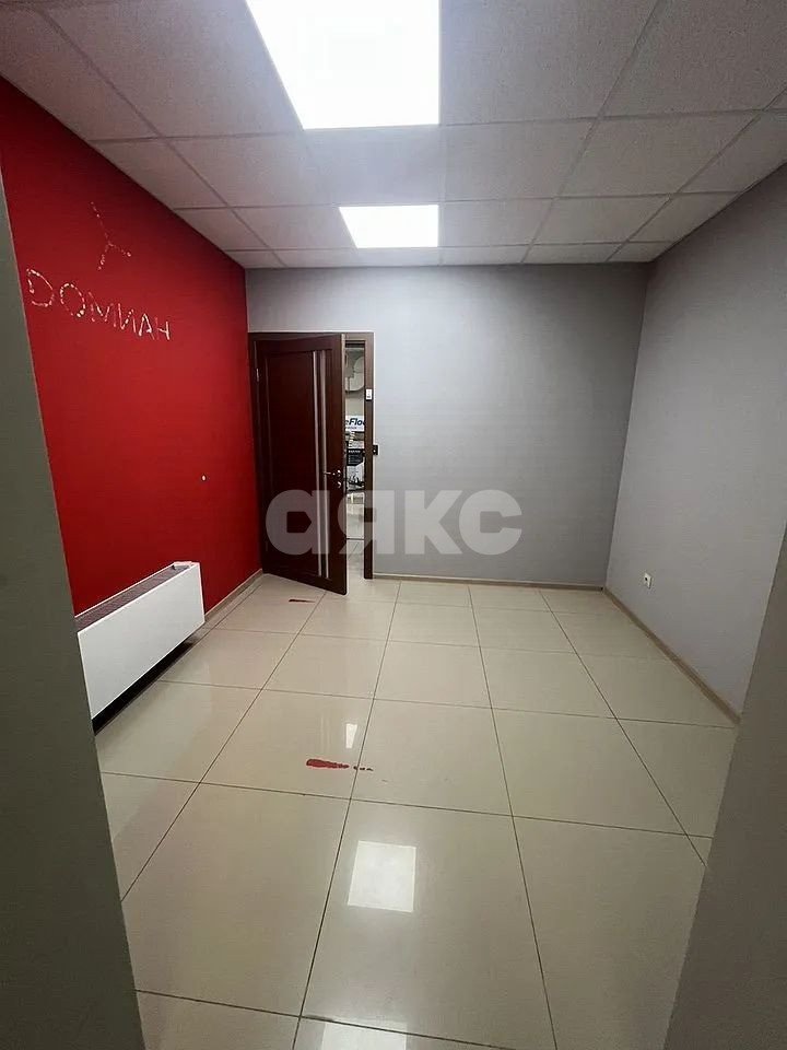 Фото №2: Коммерция 77 м² - Ростов-на-Дону, 3-й  Западные Ворота, ул. Ерёменко, 99