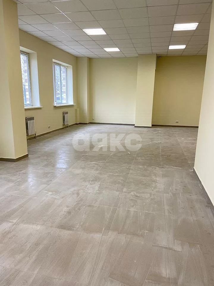 Фото №6: Коммерция 97 м² - Ростов-на-Дону, жилой комплекс Екатерининский, ул. Магнитогорская, 2Б