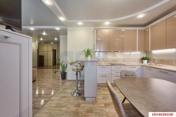 Фото №1: 3-комнатная квартира 94 м² - Краснодар, мкр. Табачная Фабрика, ул. Табачная, 1/1к1
