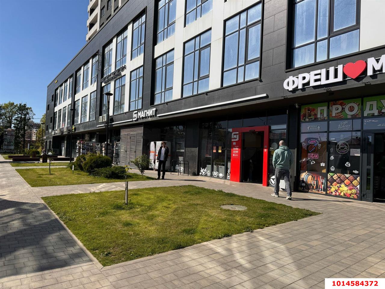 Фото №1: Торговое помещение 77 м² - Краснодар, жилой комплекс Новелла, ул. Питерская, 40