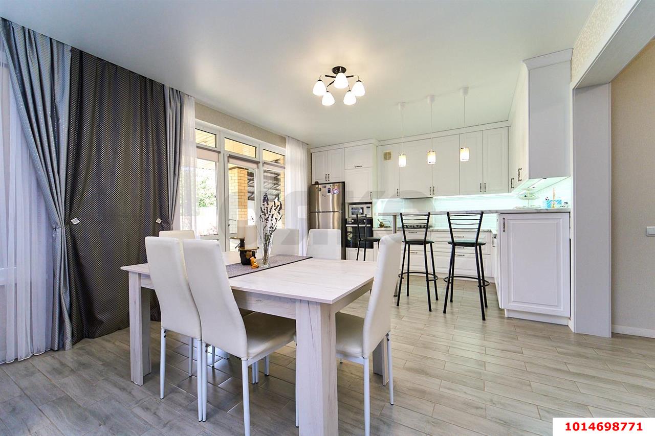 Фото №7: Дом 141 м² + 4 сот. - Янтарь, мкр. Прикубанский внутригородской округ, ул. Айвовая, 319