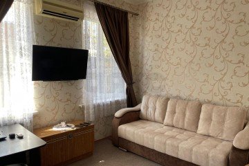 Фото №1: 2-комнатная квартира 40 м² - Краснодар, мкр. Центральный, ул. Октябрьская, 34