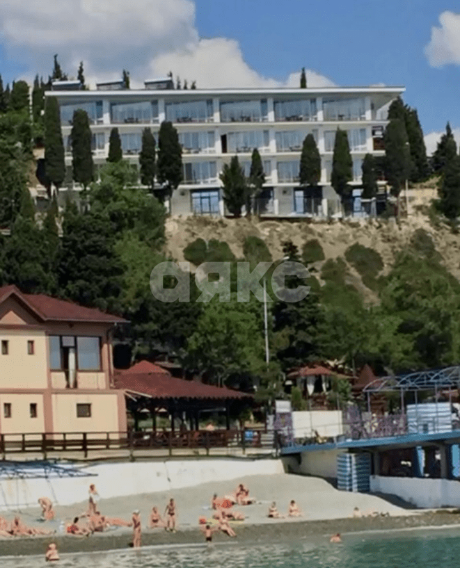Фото №1: Коммерция 800 м² - Алушта, Профессорский Уголок, аллея Декабристов, 3